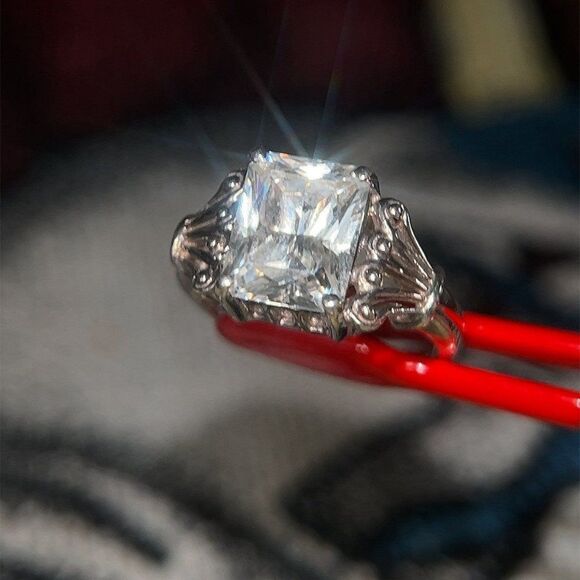 Sterling Silver 925 Zircon Ring - Picture 4 of 9